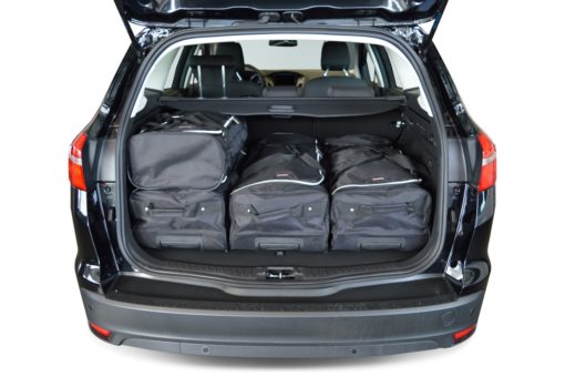 Pack de 6 sacs de voyage sur-mesure pour Ford Focus III (de 2010 à 2018) - Gamme Classique