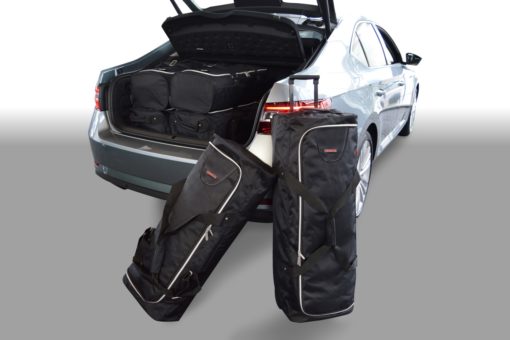 Pack de 6 sacs de voyage sur-mesure pour Skoda Superb III (3V) (depuis 2015) - Gamme Classique