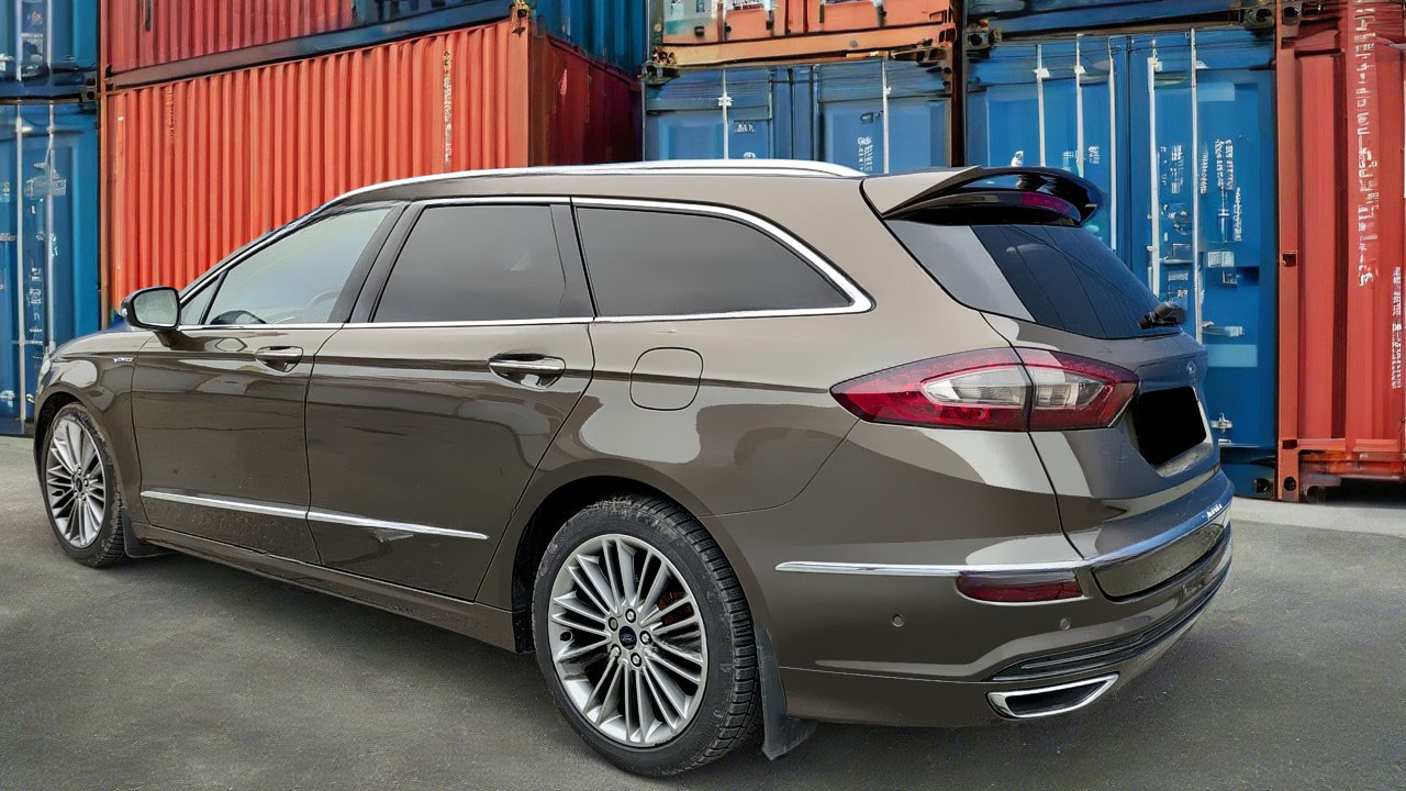 Becquet / Aileron pour Ford Mondeo 4 break (de 2014 à 2022)