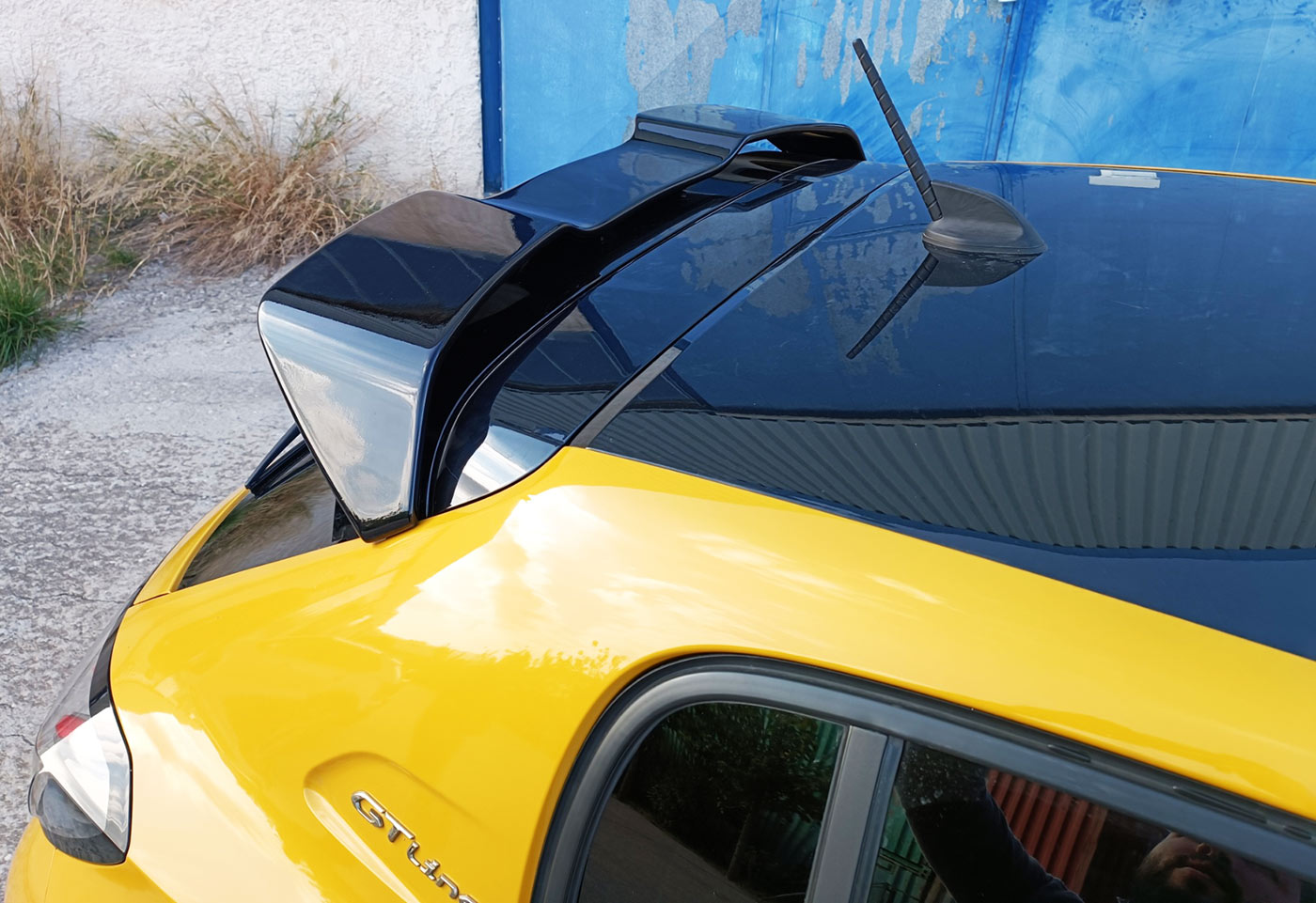 Aileron / Becquet RC8 pour Peugeot 208 mk2 GT/GT Line (depuis 2019)