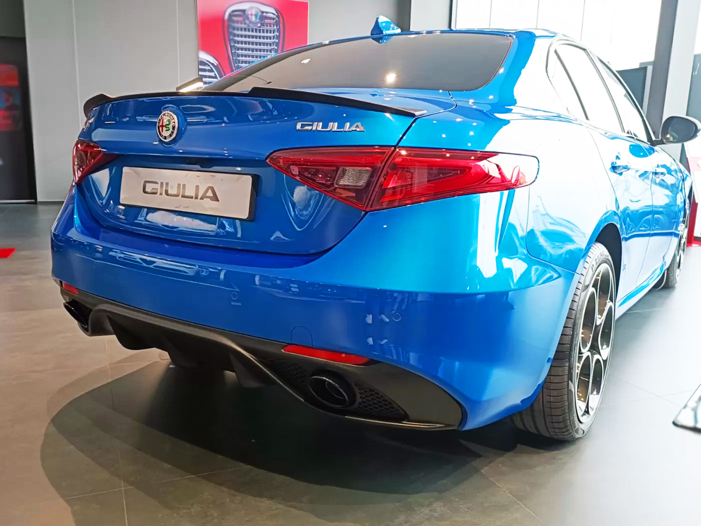 Aileron / Becquet Veloce pour Alfa Romeo Giulia (depuis 2015)