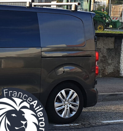 Becquet pour Peugeot Expert 3