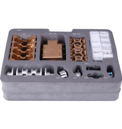 Moteur 4 cylindres à construire (tout en métal - 357 pièces)