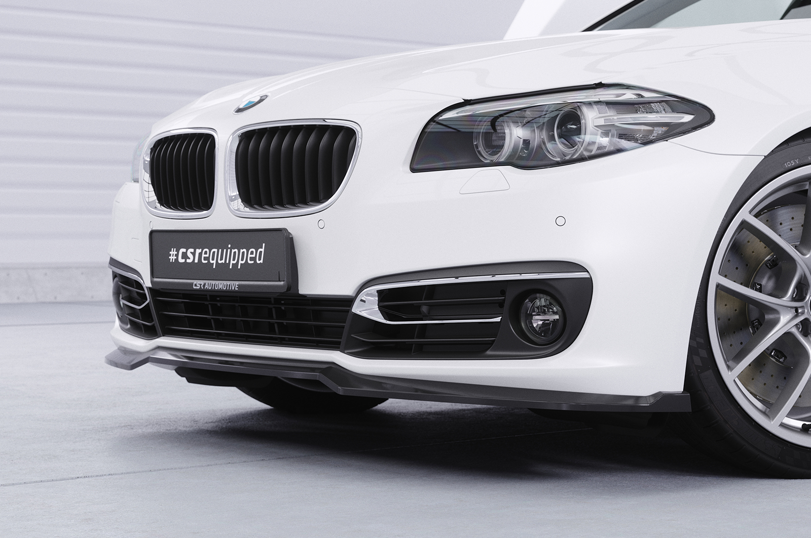 Lame de parechoc avant pour BMW Série 5 F10 / F11 berline / break (facelift) (2013-2017) - Fabriqué en ABS (6 finitions au choix)