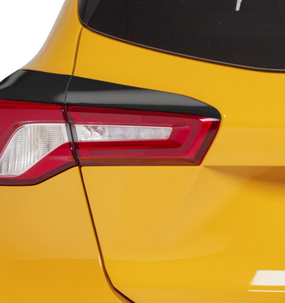 Paupières de phares arrières (la paire) pour Ford Focus MK4 hatchback (depuis 09/2018) - Fabriqué en ABS glossy (Noir brillant)