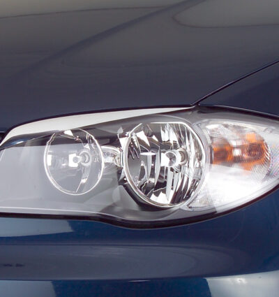 Paupières de phares avants (la paire) pour BMW Série 1 E81 / E82 / E87 / E88 E81 - 3 portes / E82 - coupé / E87 ? 5 portes / E88 - cabriolet (depuis 2004) - Fabriqué en ABS (à peindre)