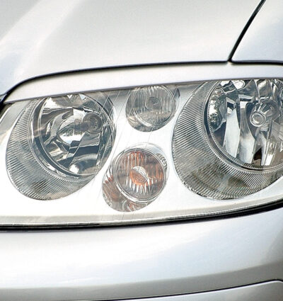 Paupières de phares avants (la paire) pour VW Touran toutes carrosseries (2003-2006) - Fabriqué en ABS (à peindre)