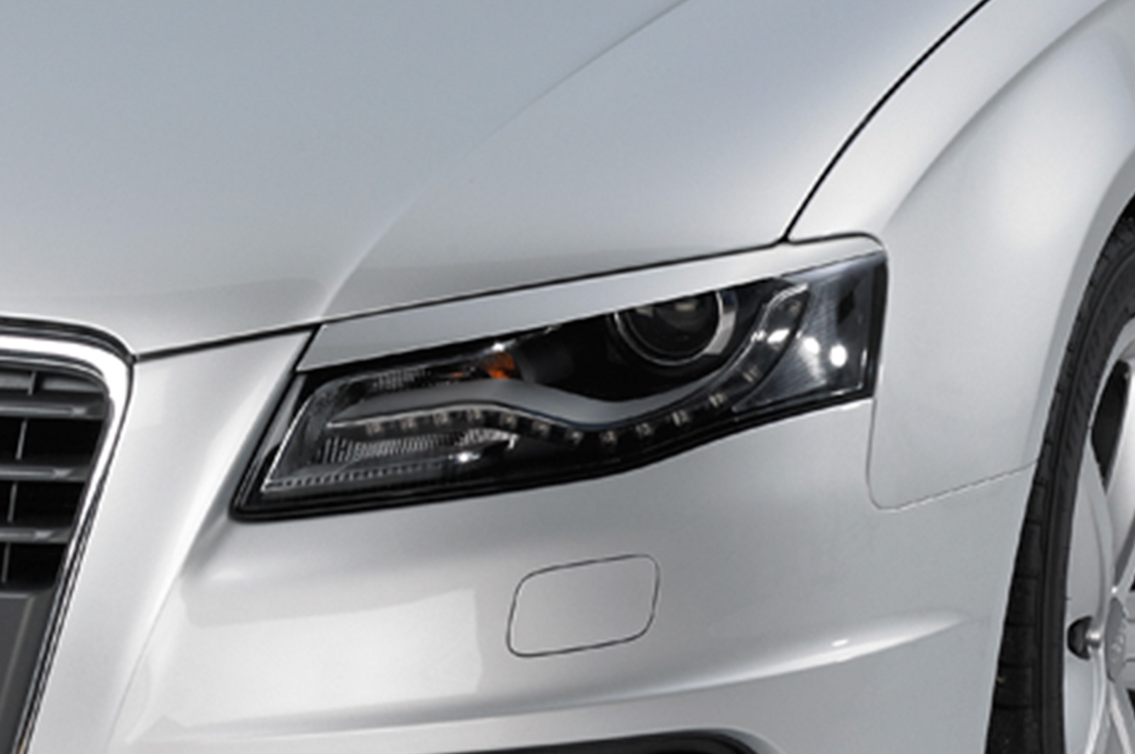 Paupières de phares avants (la paire) pour Audi A4 B8 berline / Avant (depuis 2007) - Fabriqué en ABS (à peindre)