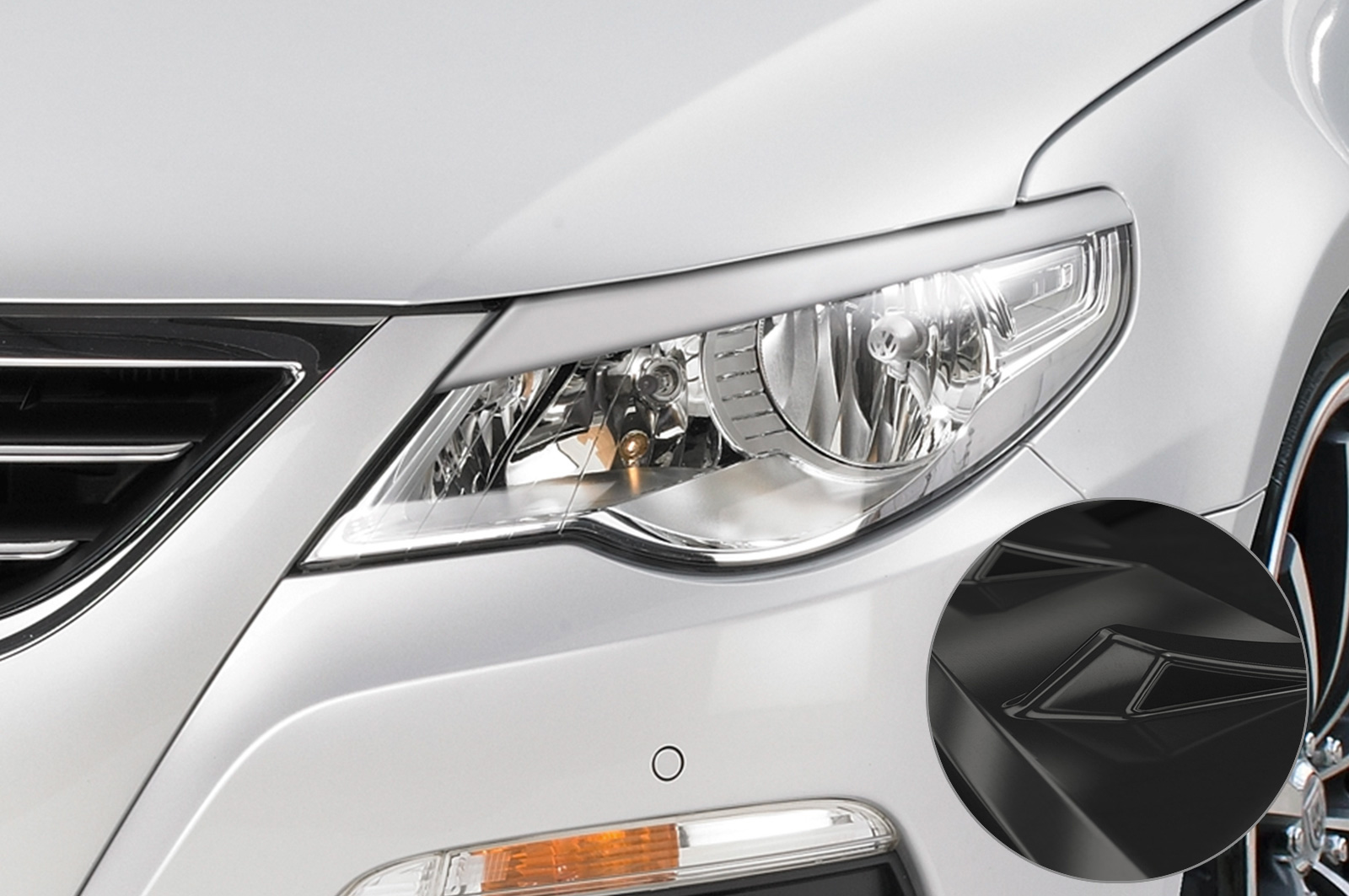 Paupières de phares avants (la paire) pour VW Passat CC (Typ 35) toutes carrosseries (2008-2012) - Fabriqué en ABS glossy (Noir brillant)