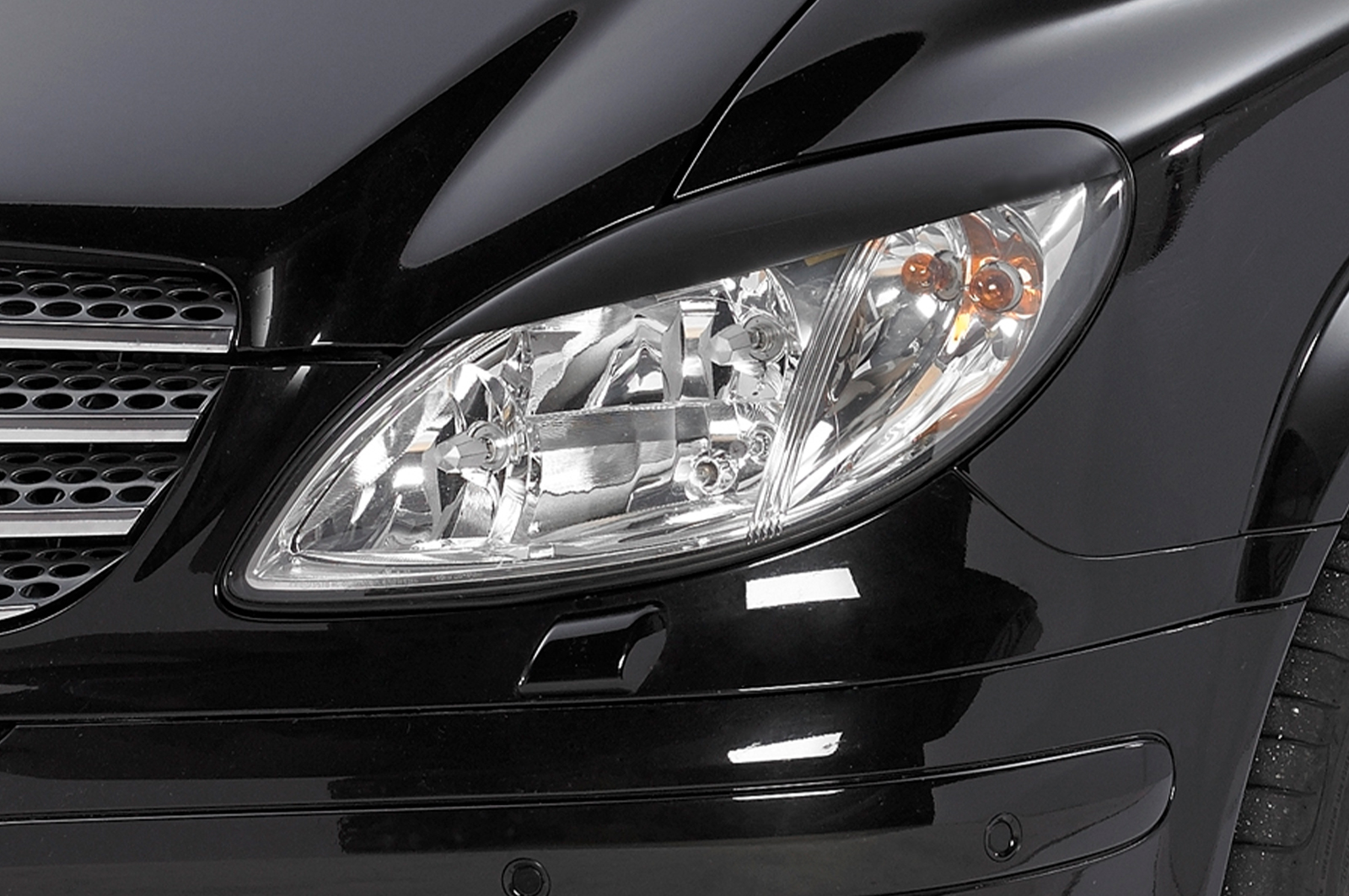 Paupières de phares avants (la paire) pour Mercedes Benz Viano / Vito W639 V639 toutes carrosseries (2003-11/2010) - Fabriqué en ABS (à peindre)