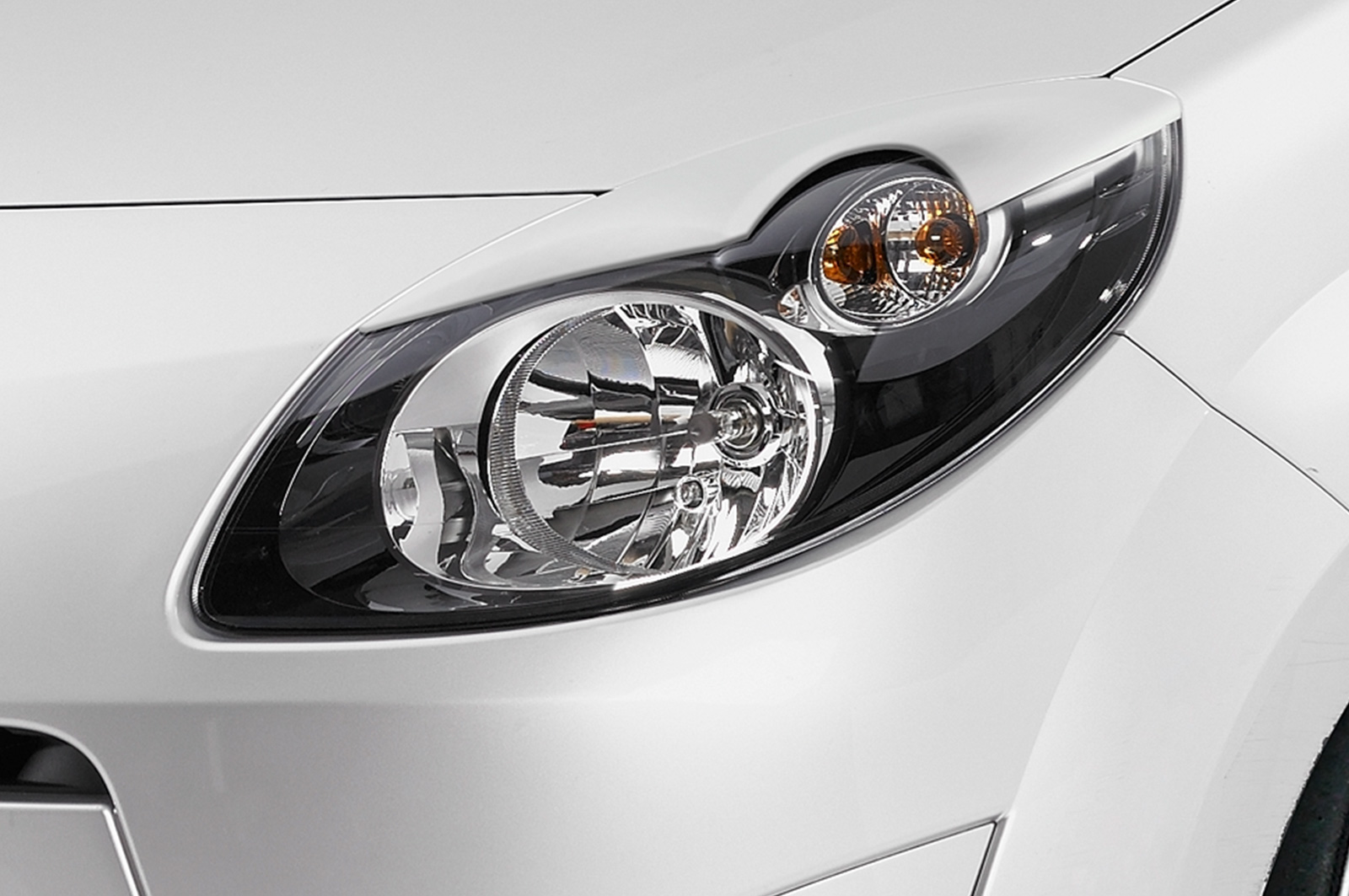 Paupières de phares avants (la paire) pour Renault Twingo toutes carrosseries (2007-2012) - Fabriqué en ABS (à peindre)