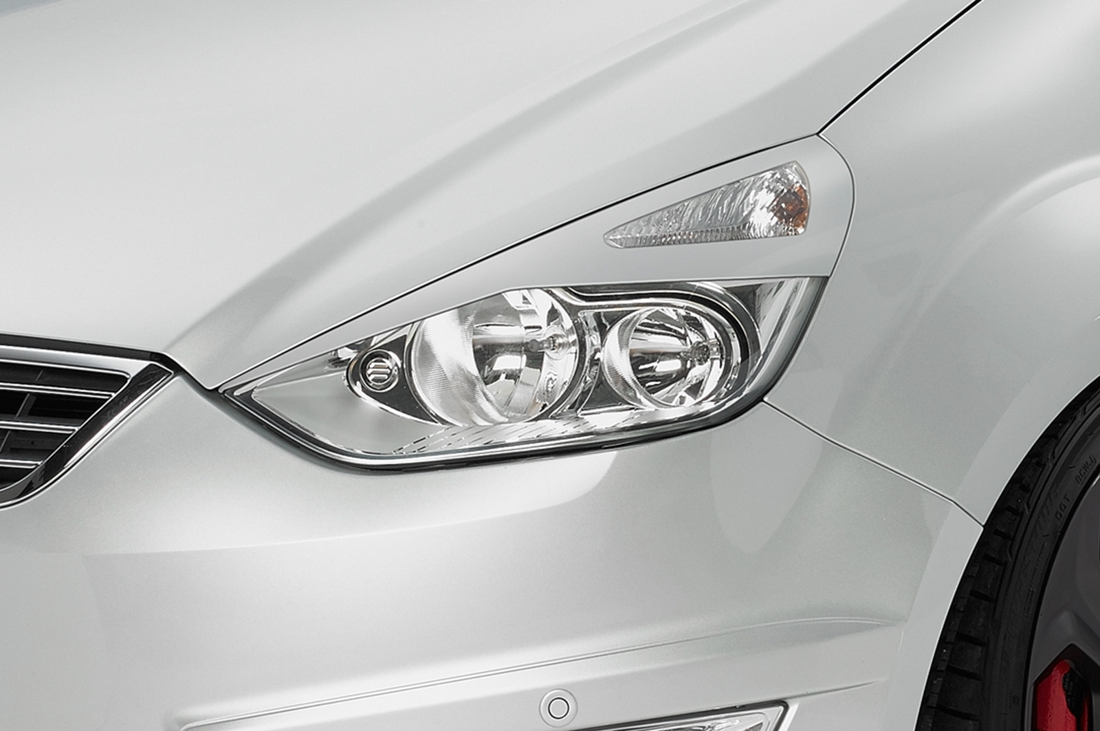 Paupières de phares avants (la paire) pour Ford S-MAX toutes carrosseries (05/2006-08/2015) - Fabriqué en ABS (à peindre)