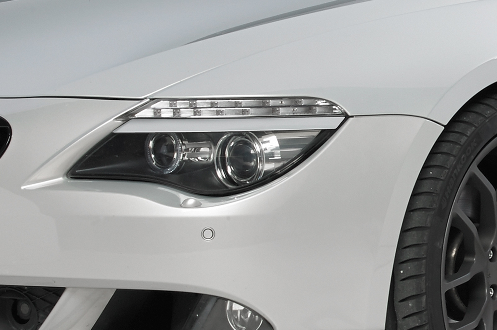 Paupières de phares avants (la paire) pour BMW Série 6 E63 E64 toutes carrosseries (2003-2010) - Fabriqué en ABS (à peindre)