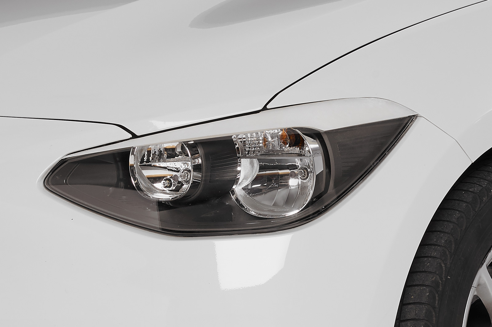 Paupières de phares avants (la paire) pour BMW Série 1 F20 F21 toutes carrosseries (2011-01/2015) - Fabriqué en ABS (à peindre)
