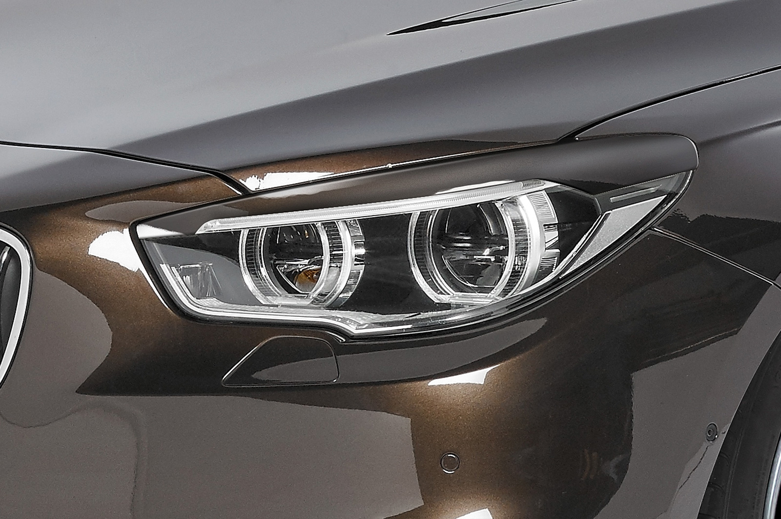 Paupières de phares avants (la paire) pour BMW Série 5 GT F07 toutes carrosseries (2009-2016) - Fabriqué en ABS (à peindre)