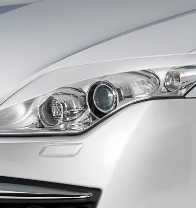 Paupières de phares avants (la paire) pour Renault Laguna 3  (2007-2015) - Fabriqué en ABS (à peindre)