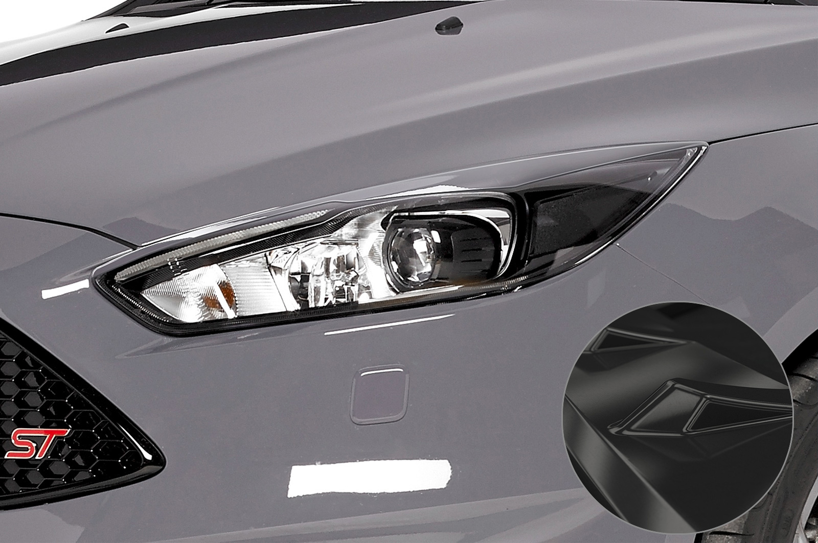 Paupières de phares avants (la paire) pour Ford Focus MK3 facelift (11/2014-2018) - Fabriqué en ABS glossy (Noir brillant)