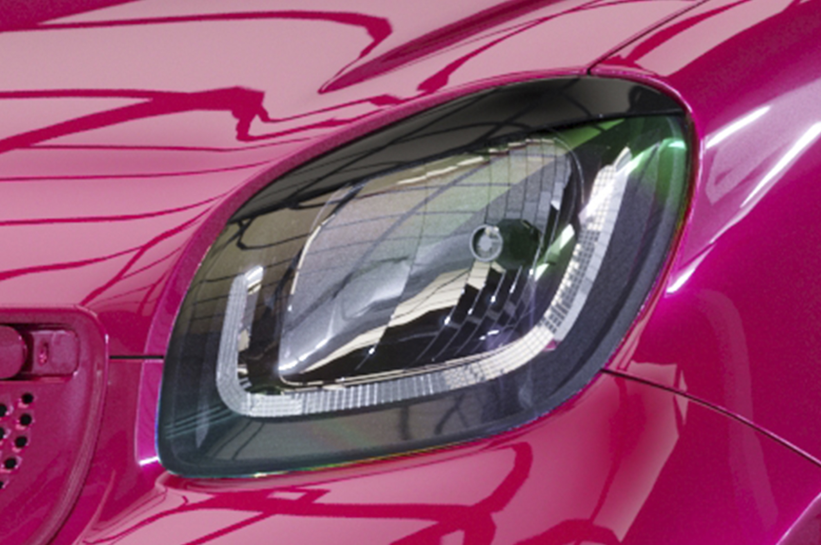 Paupières de phares avants (la paire) pour Smart Fortwo 453 / EQ Fortwo uniquement pour les phares à LED (depuis 2019) - Fabriqué en ABS glossy (Noir brillant)