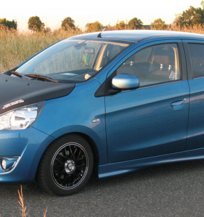 Bas de caisse (la paire) RDX pour MITSUBISHI Space Star et Mirage « GT4 »
