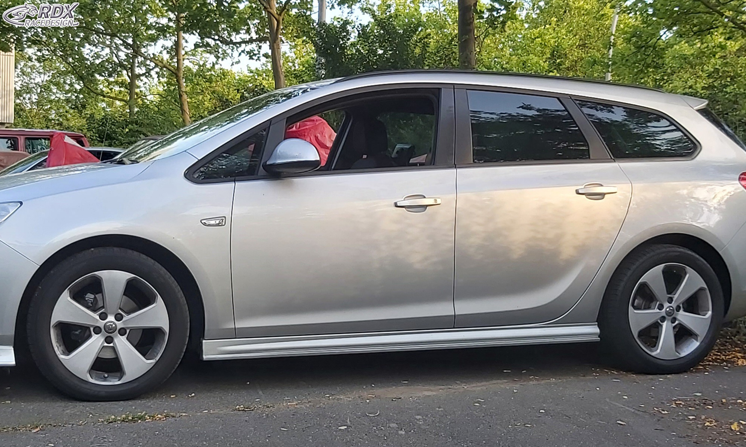 Bas de caisse (la paire) RDX pour OPEL / VAUXHALL Astra J (hors GTC) « Édition »