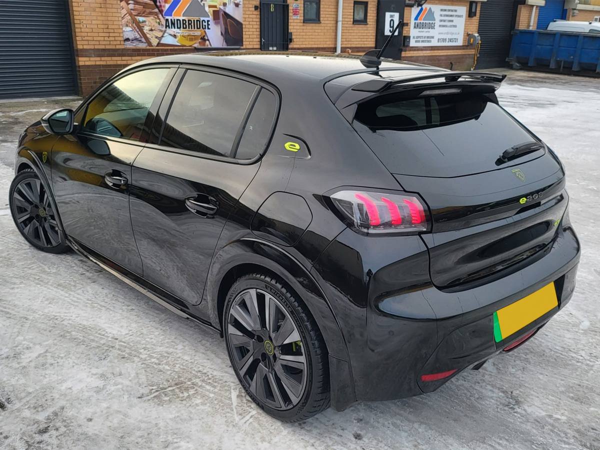 Aileron / Becquet de toit V.2 Peugeot 208 Mk2 (2019-)