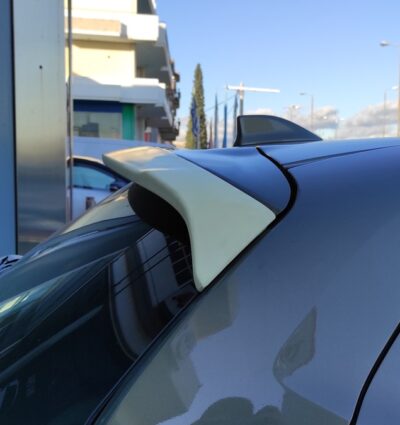 Aileron / Becquet de toit Toyota Yaris Mk4 (2020-)