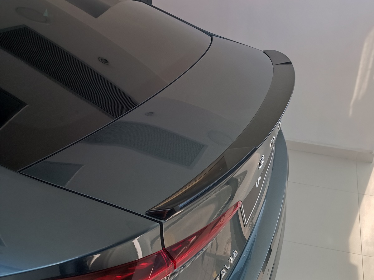 Becquet / Lèvre de spoiler style RS Skoda Octavia Mk4 (2019-)