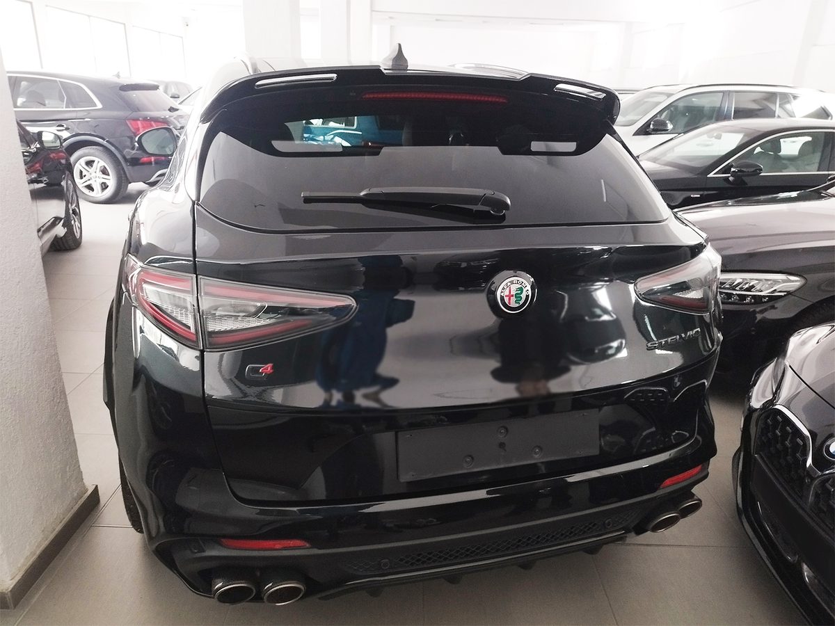 Aileron / Becquet de toit Alfa Romeo Stelvio Mk1