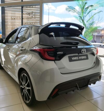 Aileron / Becquet de toit Toyota Yaris Mk4 (2020-)