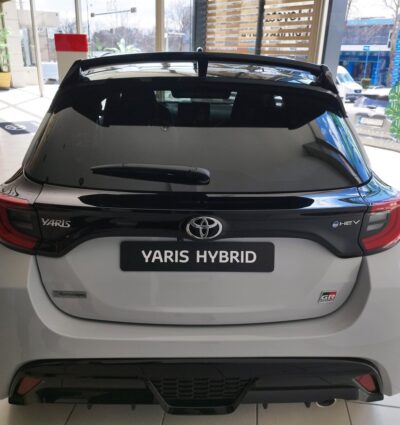 Aileron / Becquet de toit Toyota Yaris Mk4 (2020-)