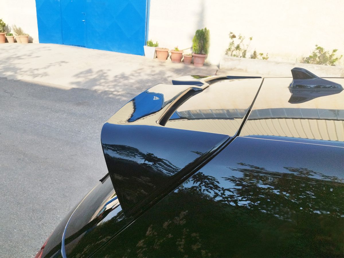 Aileron / Becquet de toit V.2 Volkswagen Golf Mk8 / Mk8 Facelift Standard / R-Line / GTE