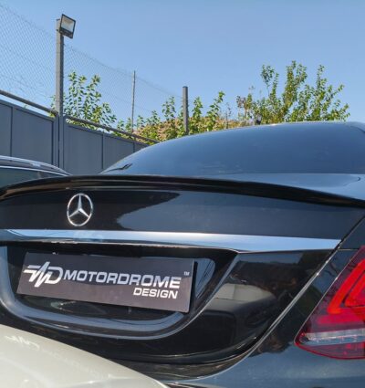 Becquet / Lèvre de spoiler Mercedes Classe C W205 Berline