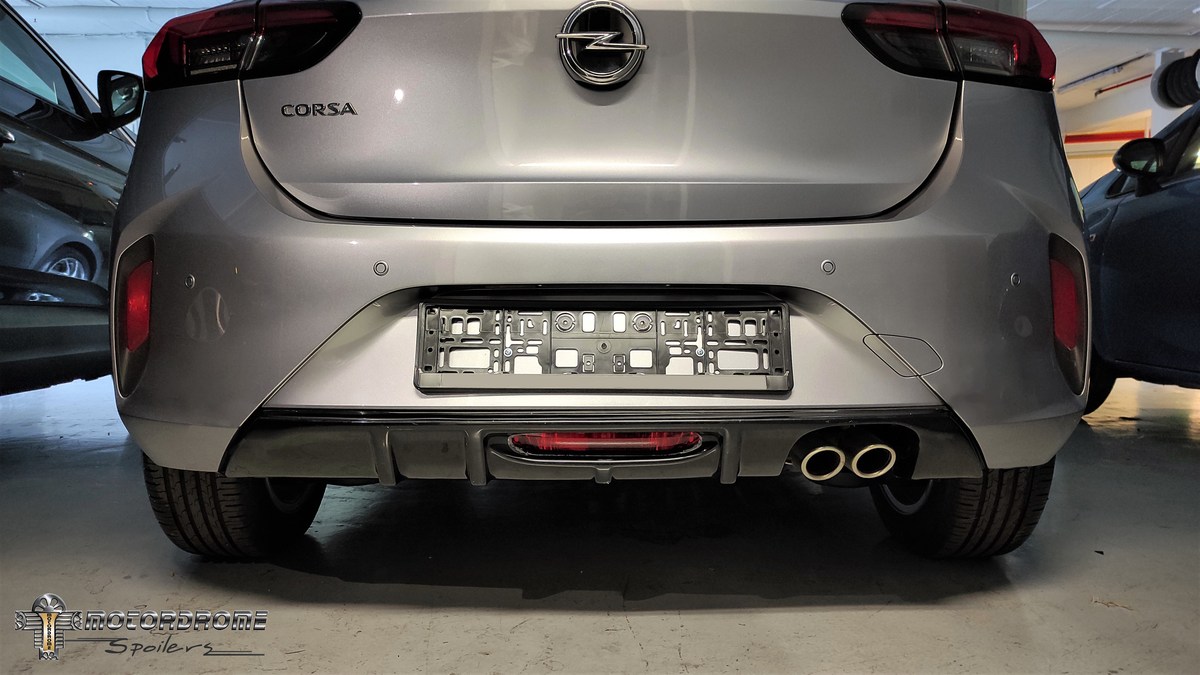 Diffuseur arrière avec double échappement Opel Corsa F GS-Line (2019-)