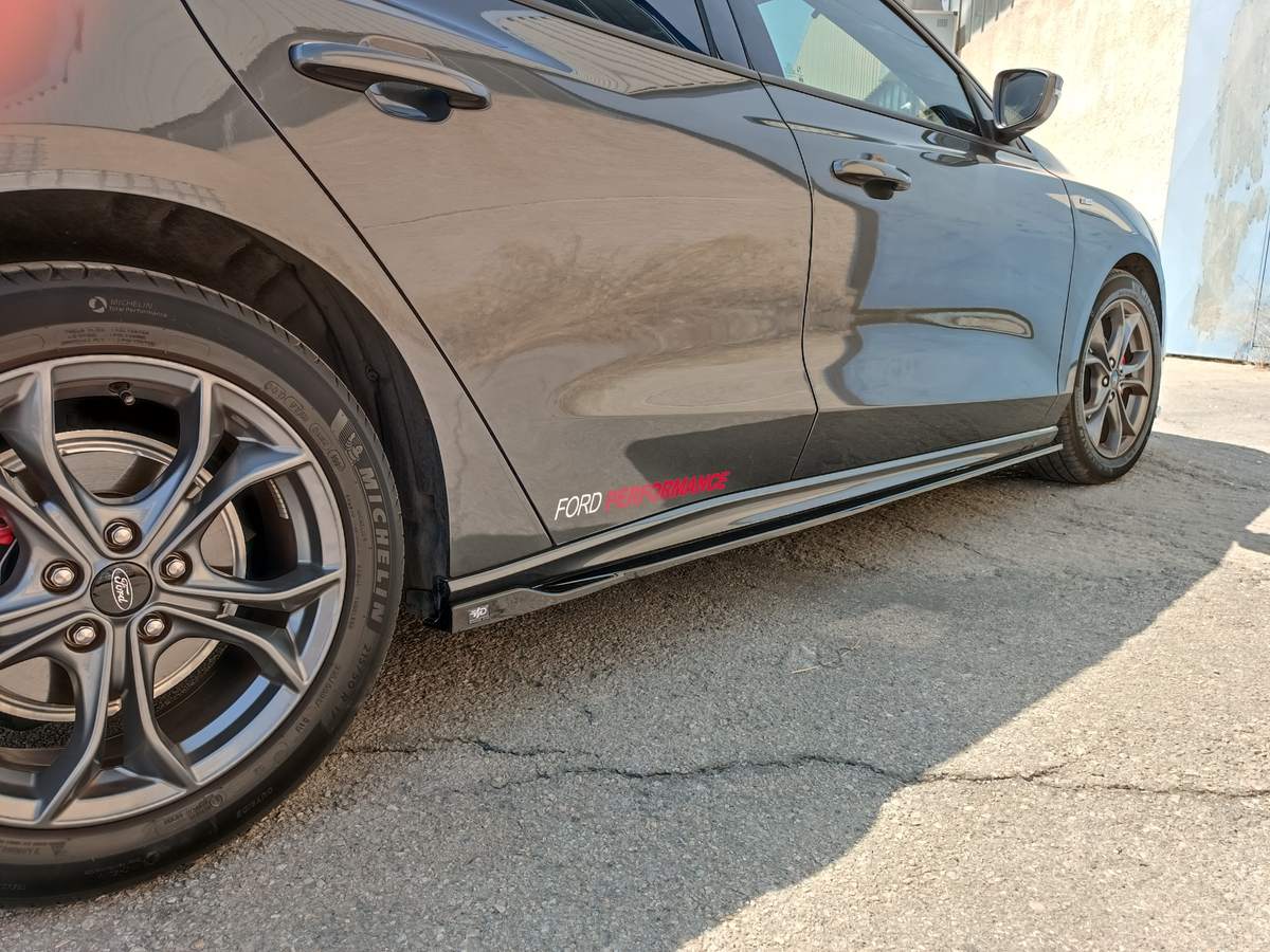 Extensions de bas de caisse (la paire) Ford Focus Mk4 ST / ST-Line (2018-)