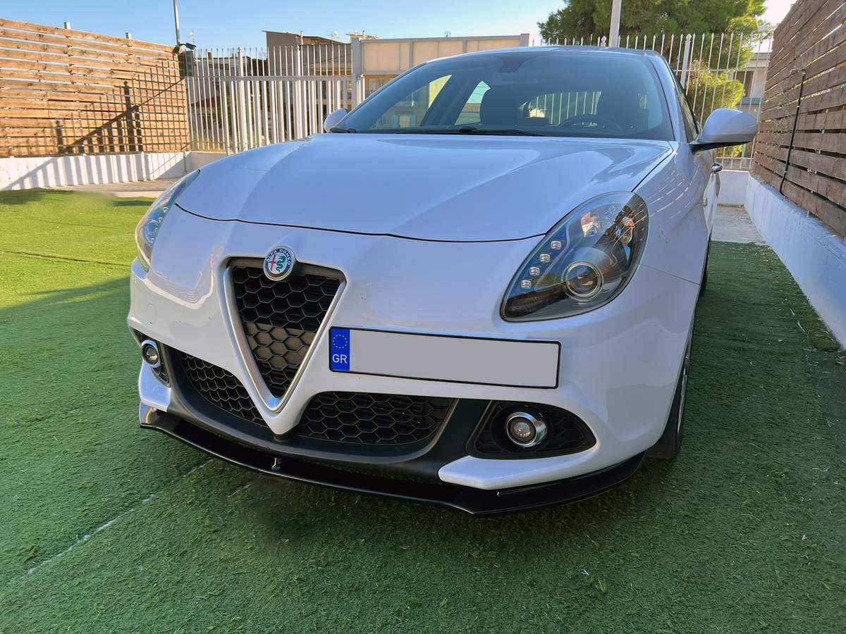 Lame de pare-chocs avant Alfa Romeo Giulietta Facelift (2016-2020)