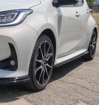 Extensions de bas de caisse (la paire) Toyota Yaris Mk4 GR Sport (2022-)