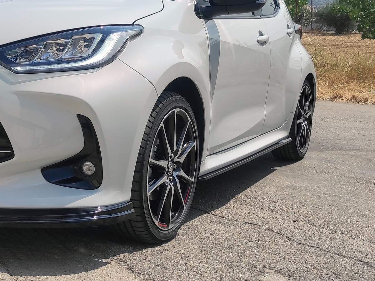 Extensions de bas de caisse (la paire) Toyota Yaris Mk4 GR Sport (2022-)