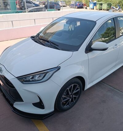 Lame de pare-chocs avant V.2 Toyota Yaris Mk4 (2020-)