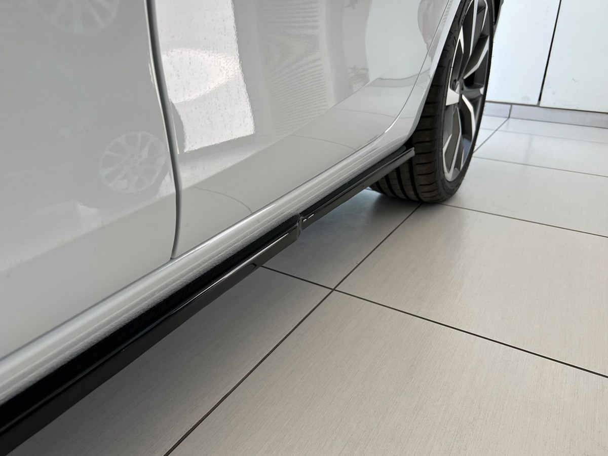 Extensions de bas de caisse V.1 (la paire) Seat Leon Mk4 FR / Cupra Leon Mk1