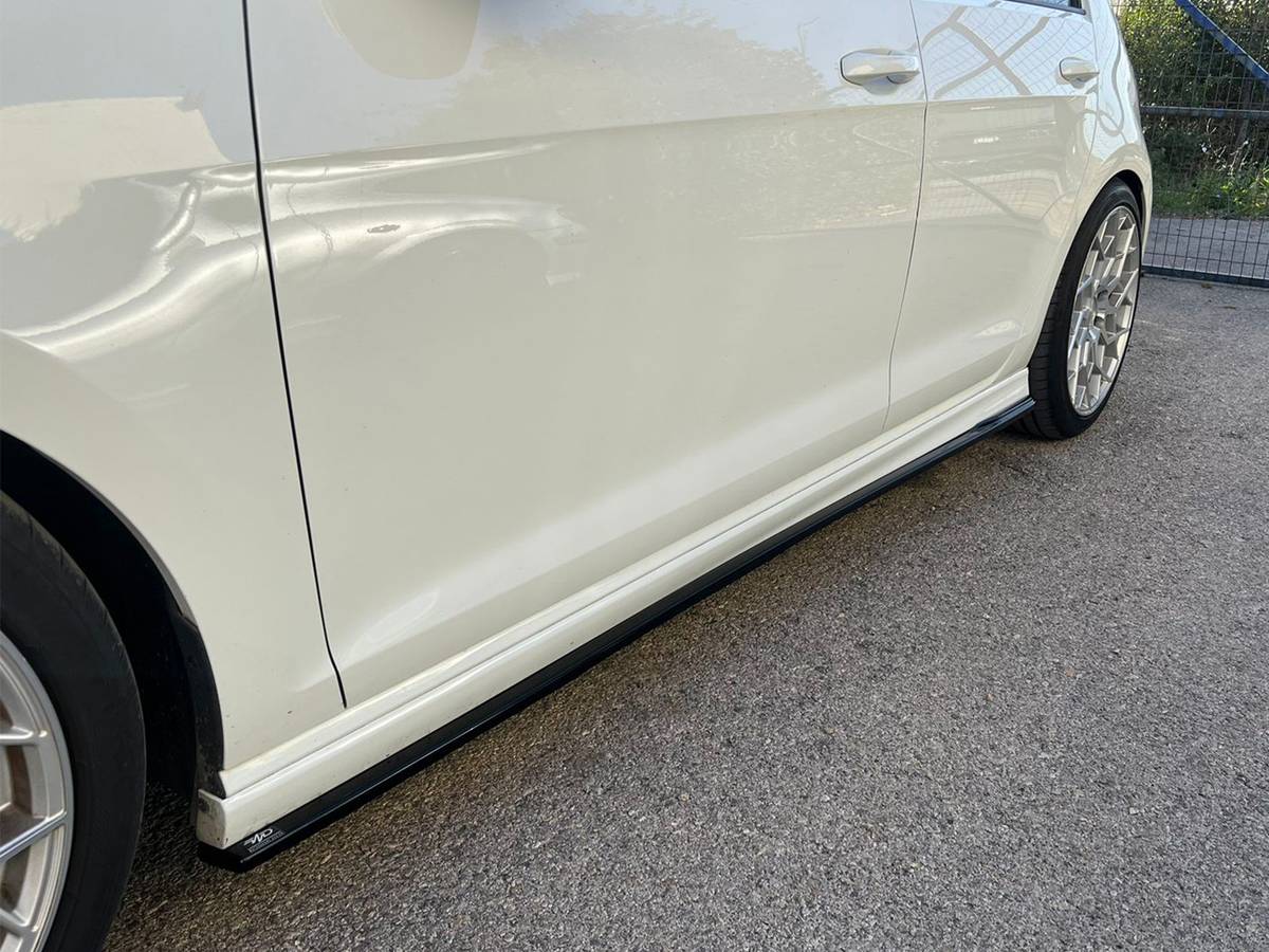Extensions de bas de caisse (la paire) VW Golf Mk7 R / R-Line