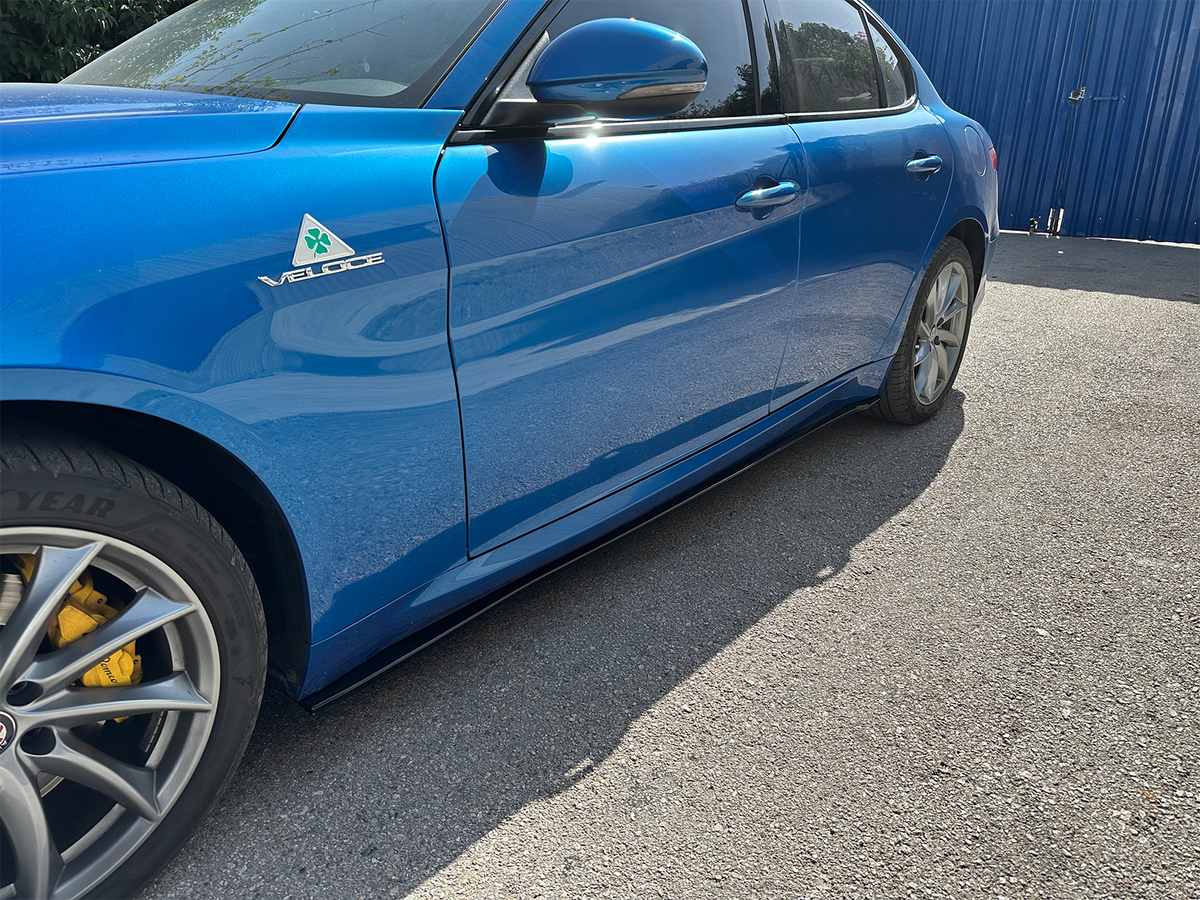 Extensions de bas de caisse (la paire) Alfa Romeo Giulia