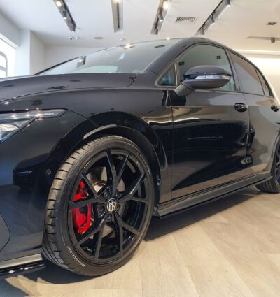 Extensions de bas de caisse V.2 (la paire) Volkswagen Golf Mk8 GTI / GTE / GTI Clubsport / R-Line