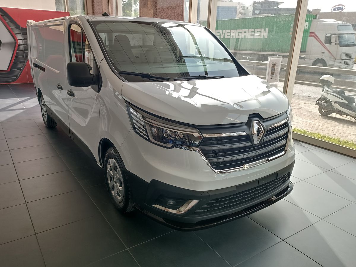 Lame de pare-chocs avant Renault Trafic Mk3 Facelift (2022-)