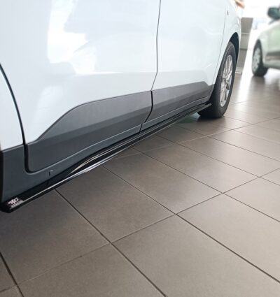 Extensions de bas de caisse (la paire) Ford Transit Courier Mk2 (2023-)