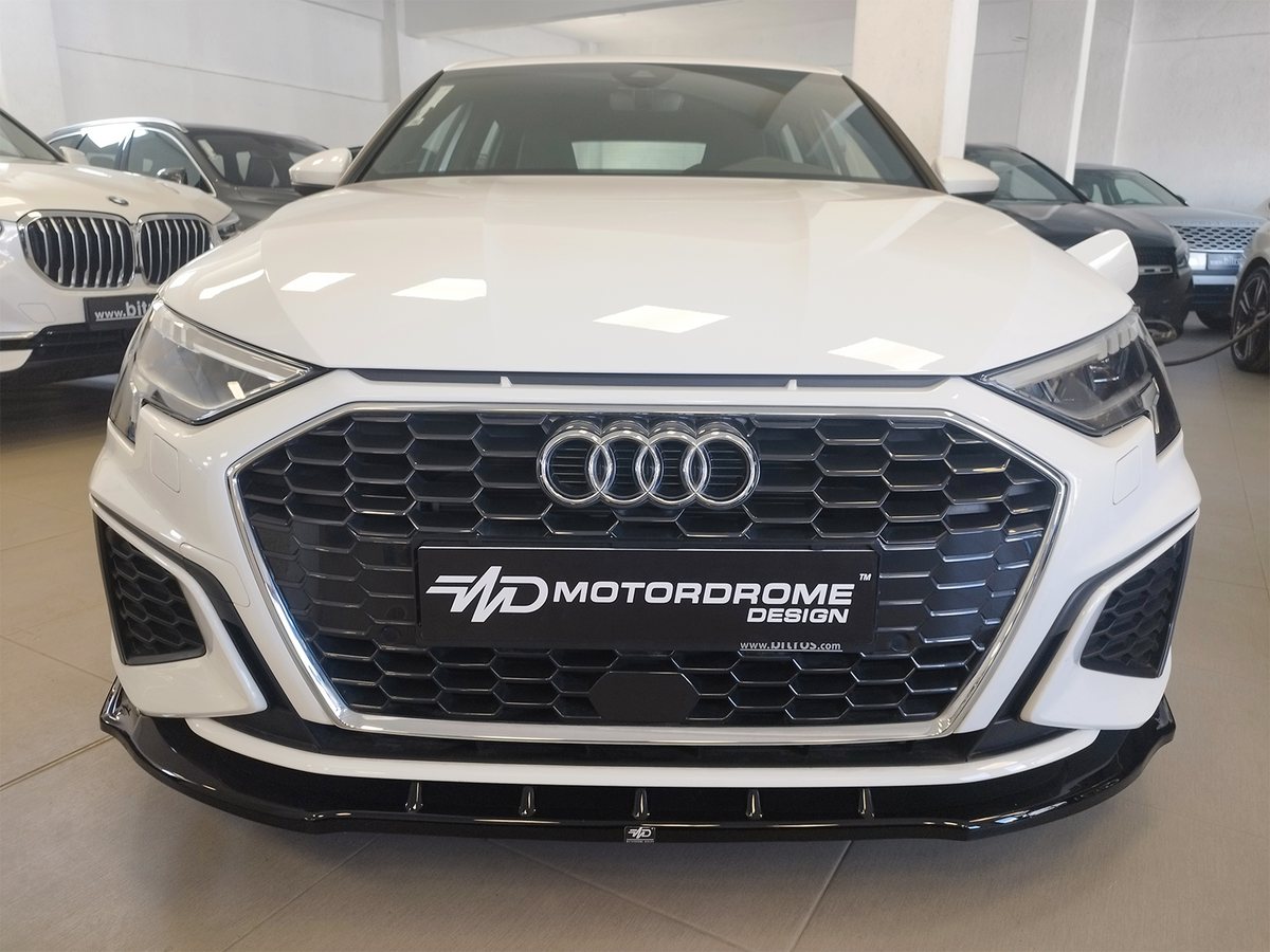 Lame de pare-chocs avant Audi S3 / A3 S-Line 8Y