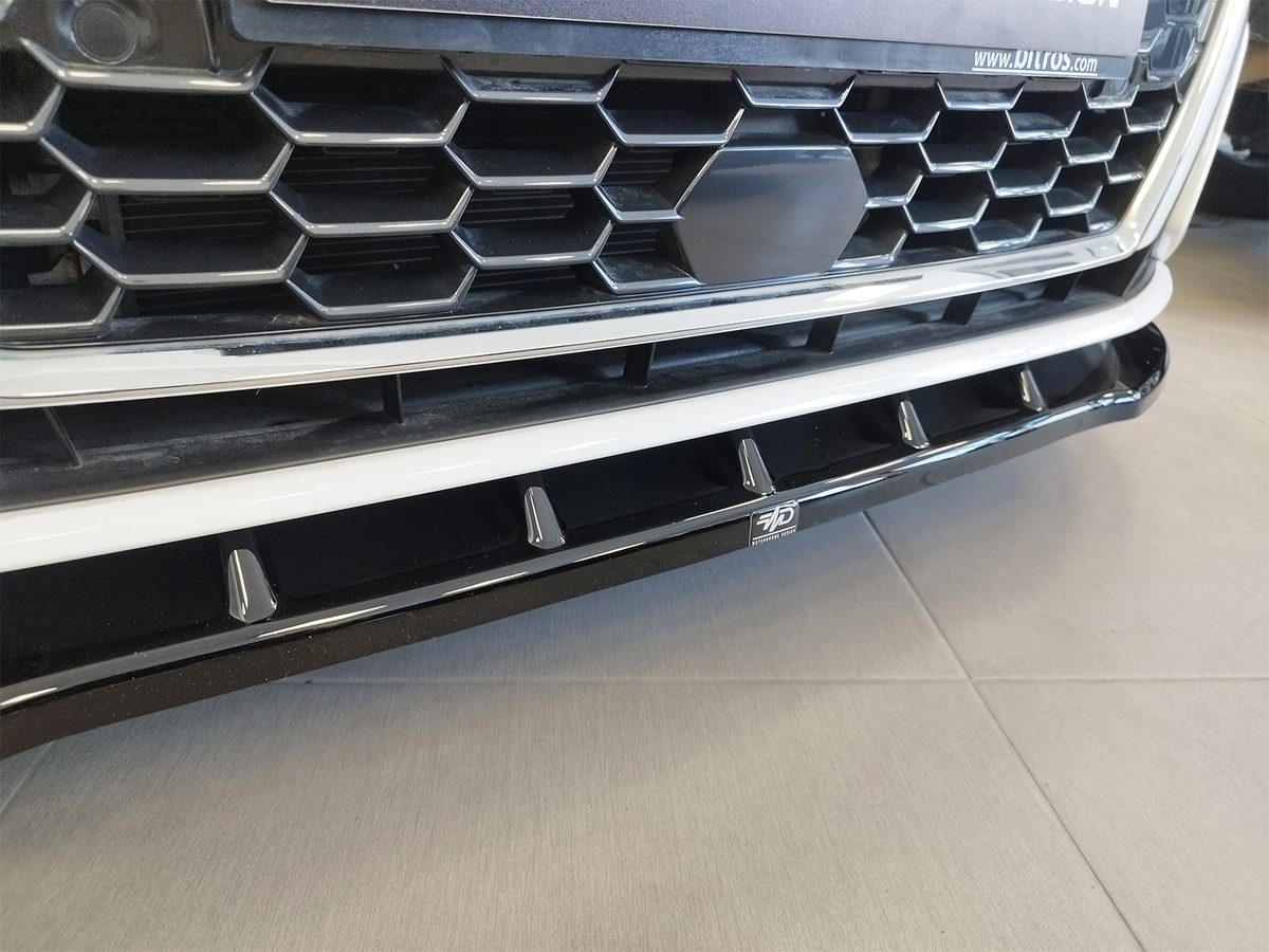 Lame de pare-chocs avant Audi S3 / A3 S-Line 8Y