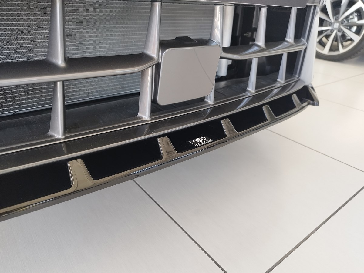 Lame de pare-chocs avant Cupra Leon MK1 Facelift