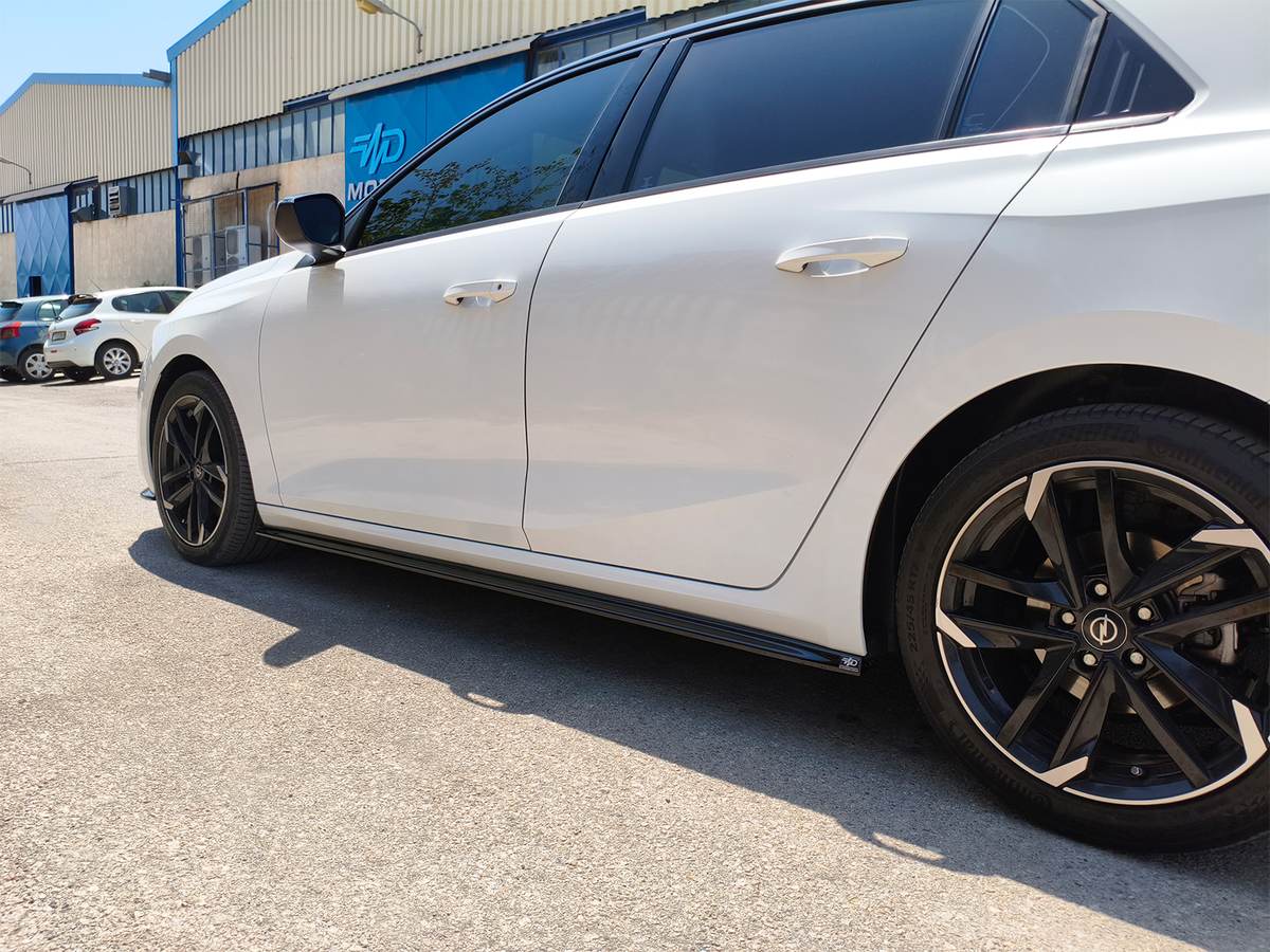 Extensions de bas de caisse (la paire) Opel Astra L Hatchback