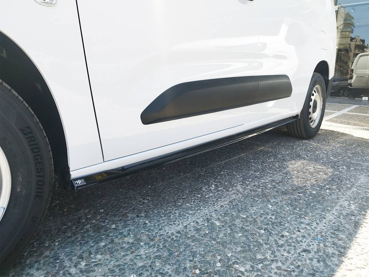 Extensions de bas de caisse (la paire) Citroen Berlingo L2 Mk3 / Peugeot Partner L2 Mk3 / Opel Combo E L2