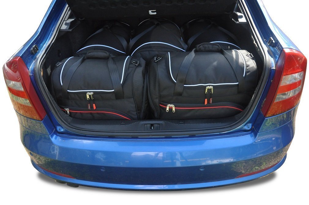 SKODA OCTAVIA HATCHBACK II (2004/2013) - Pack de 5 sacs de voyage sur-mesure KJUST SPORT